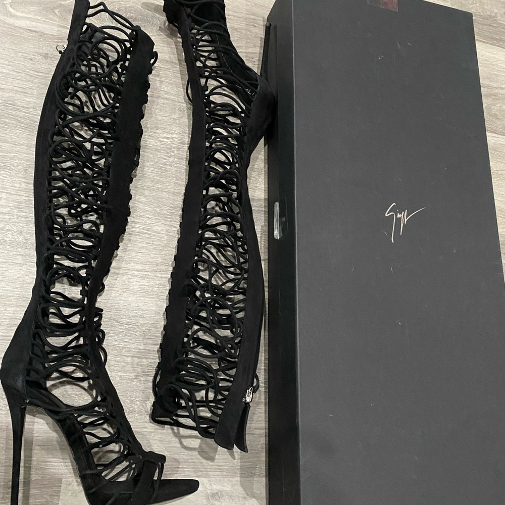 Giuseppe Zanotti Women's Black Boots - Picture 4 of 6